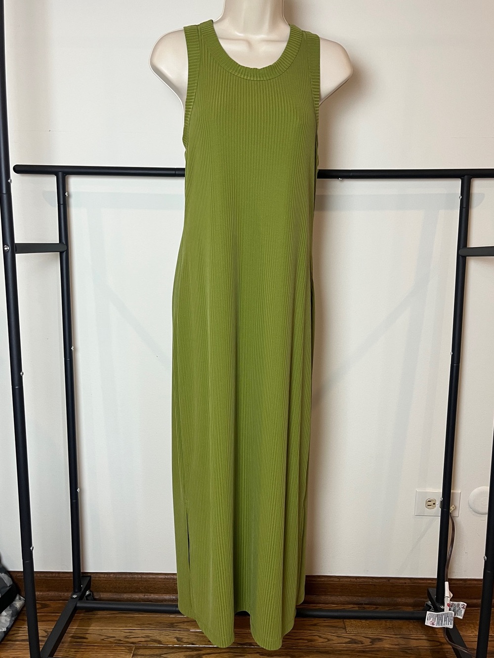 Sleeveless Olive Green Ribbed Maxi Dress Size Large Bodycon Stretch Casual
